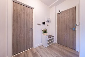 Ash View Place 3 -heathrow - Thorpe Park - Free Parking