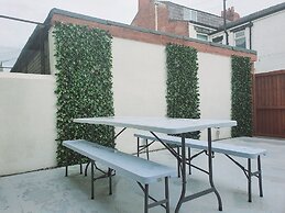 Dysa Bloomfield House