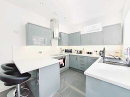 Dysa Bloomfield House