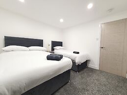 Dysa Banks Apartments