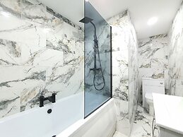 Dysa Banks Apartments