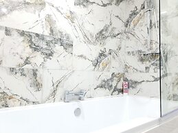 Dysa Banks Apartments