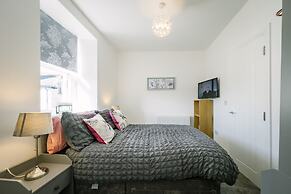 Village View Flat in the Lakes