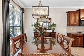 Emerald Palace S 10 Black Coral Cove