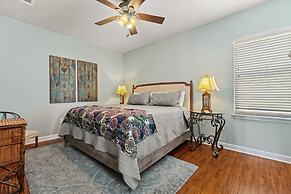 Ooh La La - 4555 Grand Key Loop East