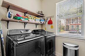 Ooh La La - 4555 Grand Key Loop East