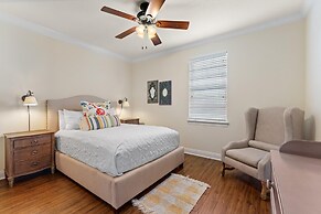 Ooh La La - 4555 Grand Key Loop East