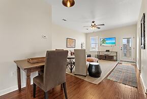 Ooh La La - 4555 Grand Key Loop East