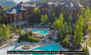 TOP FLOOR in Panorama Resort | TRUE Ski In/Out | Indoor Access to Pool