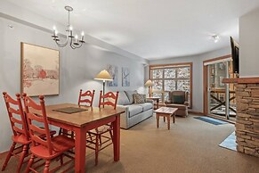 TOP FLOOR in Panorama Resort | TRUE Ski In/Out | Indoor Access to Pool