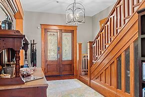 The Laurel Oak Inn Bed and Breakfast