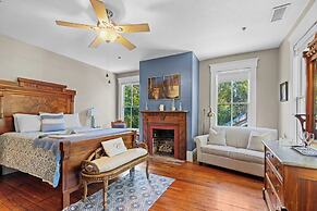 The Laurel Oak Inn Bed and Breakfast