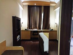 Tamarin Hotel Jakarta manage by Vib Hospitality Management