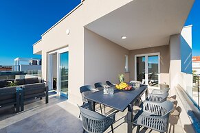 Pool apartments Villa Meteorite