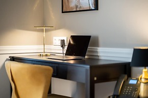 Pure Hotel by Athens Prime Hotels