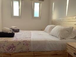 SUN Studio 5 - Close TO 180 Sunset BAR