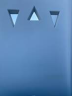 SUN Studio 5 - Close TO 180 Sunset BAR