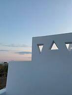 SUN Studio 5 - Close TO 180 Sunset BAR