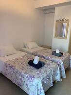 SUN Studio 5 - Close TO 180 Sunset BAR