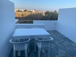 SUN Studio 5 - Close TO 180 Sunset BAR