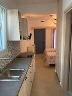 SUN Studio 5 - Close TO 180 Sunset BAR