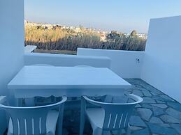 SUN Studio 5 - Close TO 180 Sunset BAR