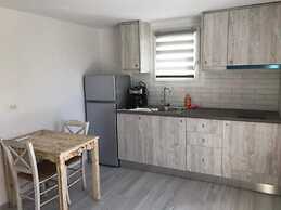 SUN Studio 3 - Close TO 180 Sunset BAR