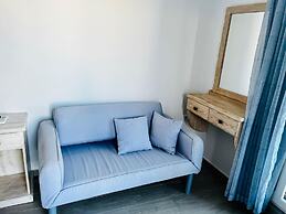 SUN Studio 4 - Close TO 180 Sunset BAR