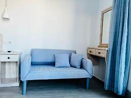 SUN Studio 4 - Close TO 180 Sunset BAR