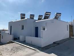 SUN Studio 2 - Close TO 180 Sunset BAR