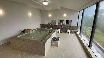 New WestPeninsula Hotel