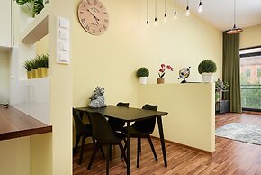Lumina stylish and spacious studio
