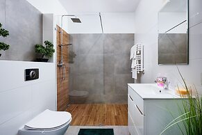 Lumina stylish and spacious studio