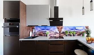 Lumina stylish and spacious studio