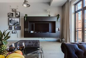 Lumina stylish and spacious studio
