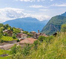 Casa Tra Borgo e Lago