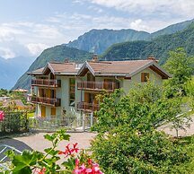 Casa Tra Borgo e Lago