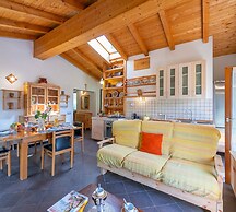 Casa Tra Borgo e Lago