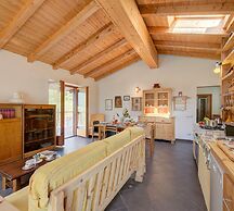 Casa Tra Borgo e Lago