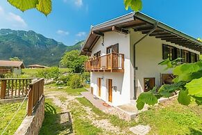 Casa Tra Borgo e Lago