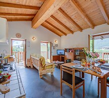 Casa Tra Borgo e Lago