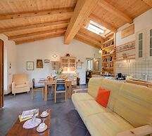 Casa Tra Borgo e Lago