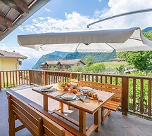 Casa Tra Borgo e Lago