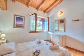 Casa Tra Borgo e Lago