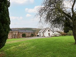 Maes Y Berllan Barn