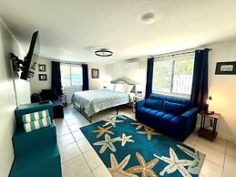 Conch Cottage 1 Bedroom Villa by RedAwning