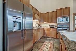 No Cleaning Fees, Luxurious 3 Br In River Run Village Featuring Ski In
