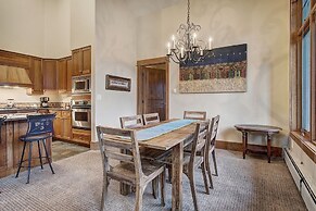 No Cleaning Fees, Luxurious 3 Br In River Run Village Featuring Ski In
