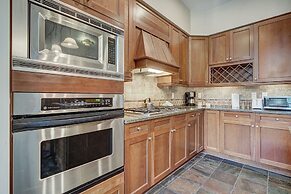 Luxurious 2 Br In River Run Village With Ski In Ski Out- No Cleaning F