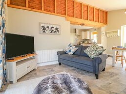 Acorn Lodge